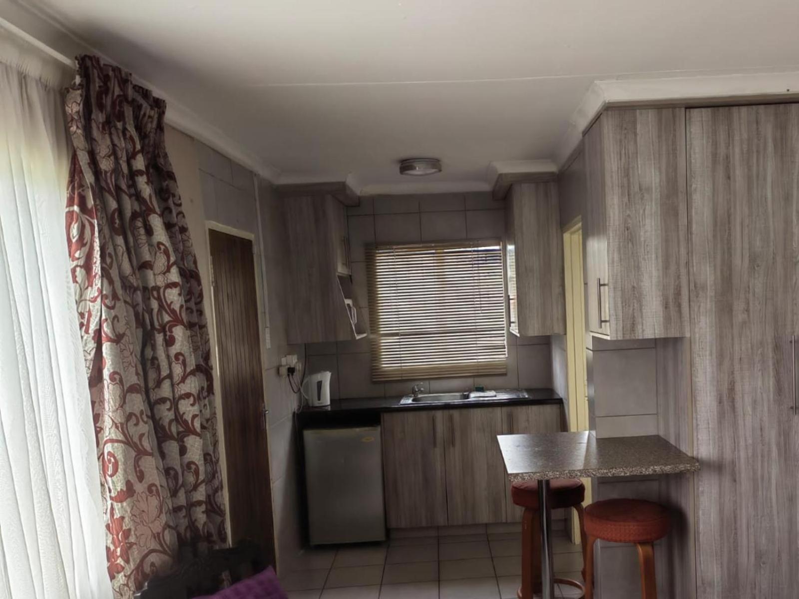 Sibahlenomhlambi Guesthouse Springs  Δωμάτιο φωτογραφία